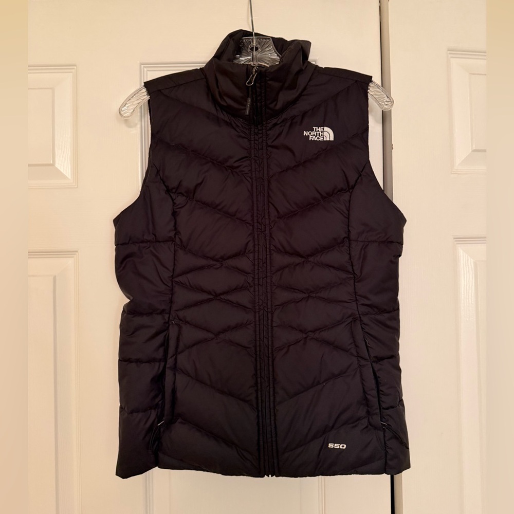NWOT The North Face Women's 550 Vest TNF Black Size Small